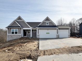 5940 Valley Point Dr SE, Caledonia, MI 49316