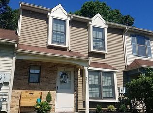 69 Tynemouth Ct, Robbinsville, NJ 08691