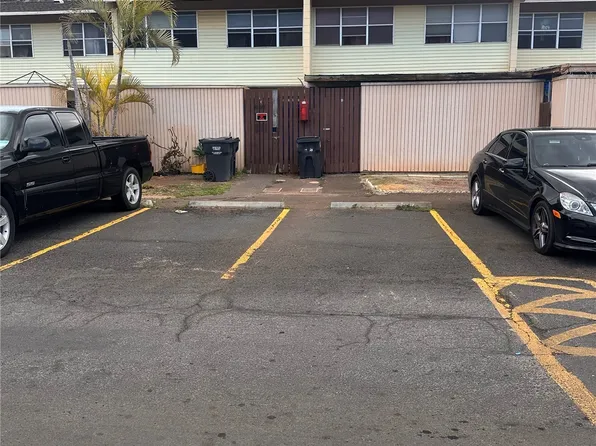 85-173 Ala Akau St APT A, Waianae, HI 96792