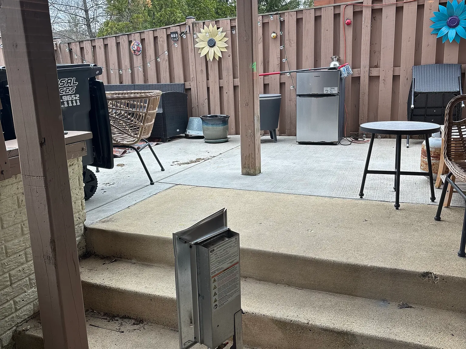 1 bed, 350 sqft, $1,000 — Photo 3