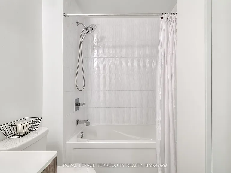 56 Annie Craig Dr #606 — Photo 18