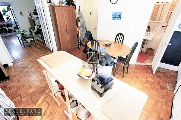 Rented by ZealEstate Group Inc | media 11