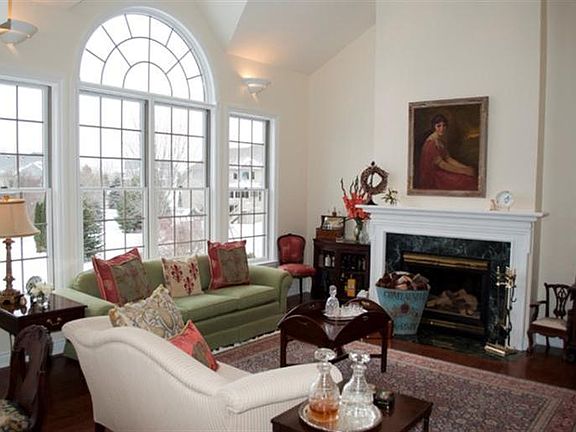 3rd image of 4738 Oak Hollow Ct