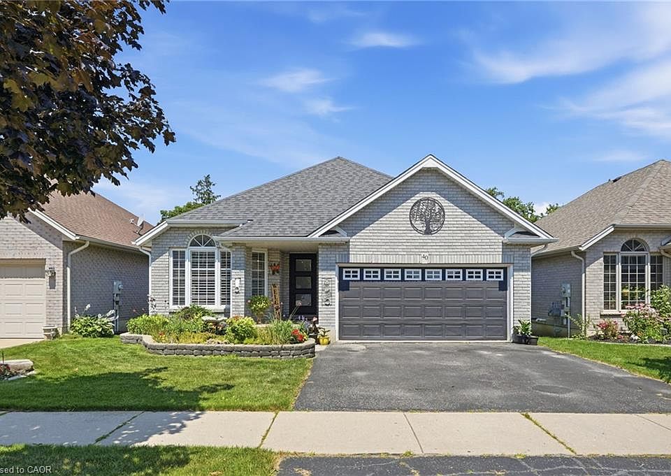 1st image of 40 Maich Cres