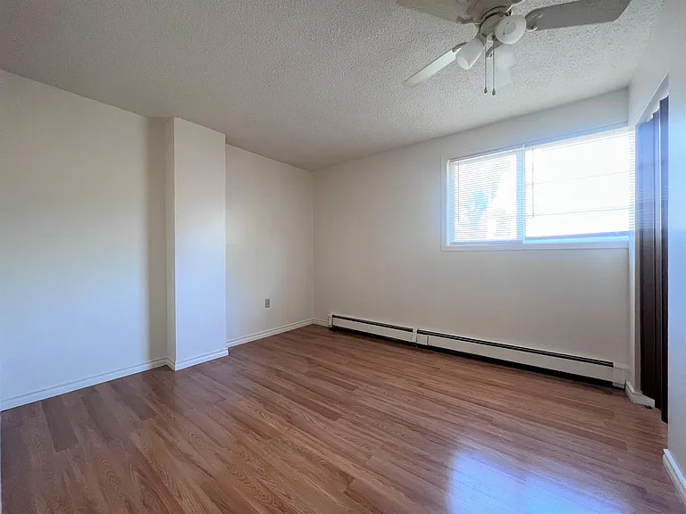 2249 Cornwall St — Photo 12