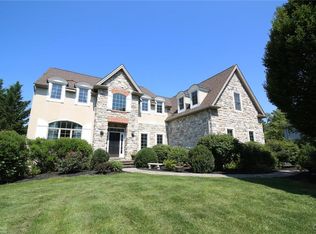 3415 N Bay Hill Dr, Center Valley, PA 18034