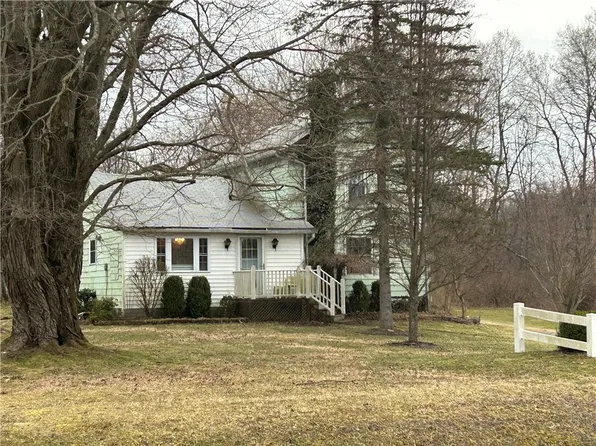 65 Saint Glory Rd, Greenville, PA 16125