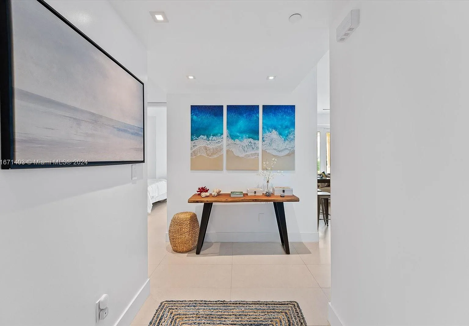 2 bed, 1.5 bath, 670 sqft, $20,000 — Photo 4