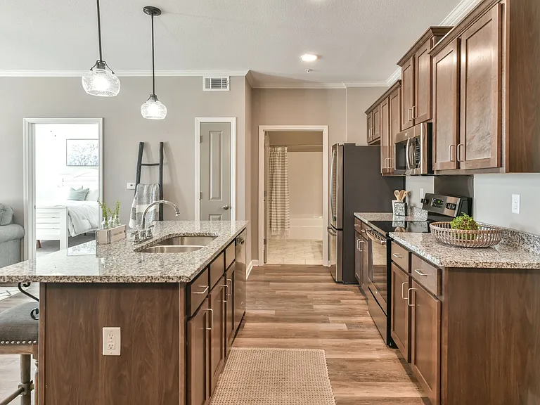 Meridian Park Apartments — Photo 2