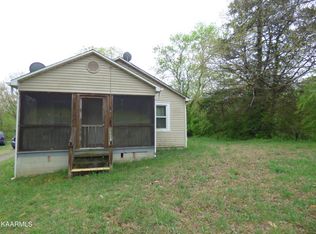 2809 Glenn Rd, Louisville, TN 37777