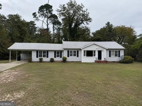 626 Sycamore St, Swainsboro, GA 30401