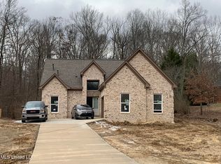 9605 Miranda Dr, Olive Branch, MS 38654