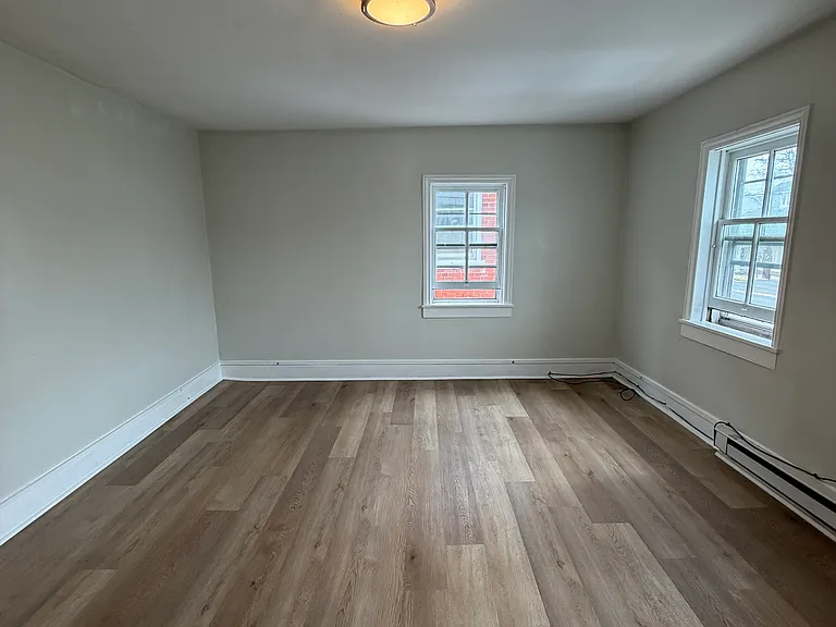 105 E Main St #2 — Photo 21