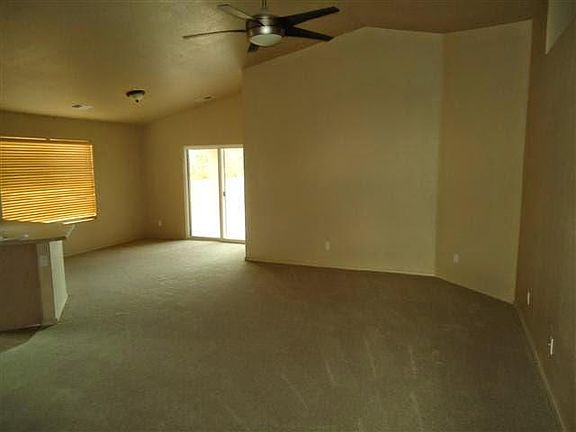 5th image of 10140 Calle Chulita NW