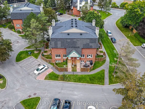 6 Terrace Dr W #107, Ottawa, ON K2H 9J2