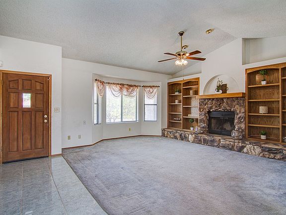 4th image of 10920 E Sunland Ave