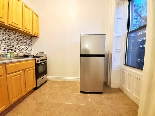 Rented by Delmark Realty LLC | media 3