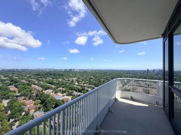 36 Olive Ave, Toronto, ON