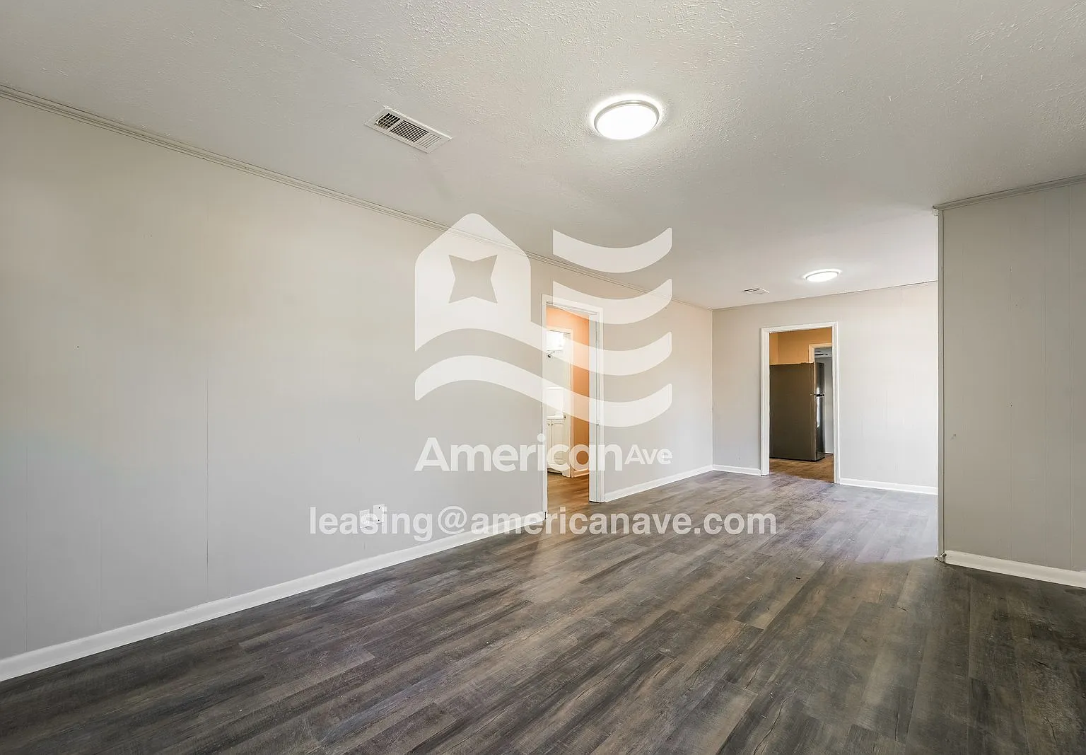 3 bed, 2.0 bath, 1128 sqft, $942 — Photo 4