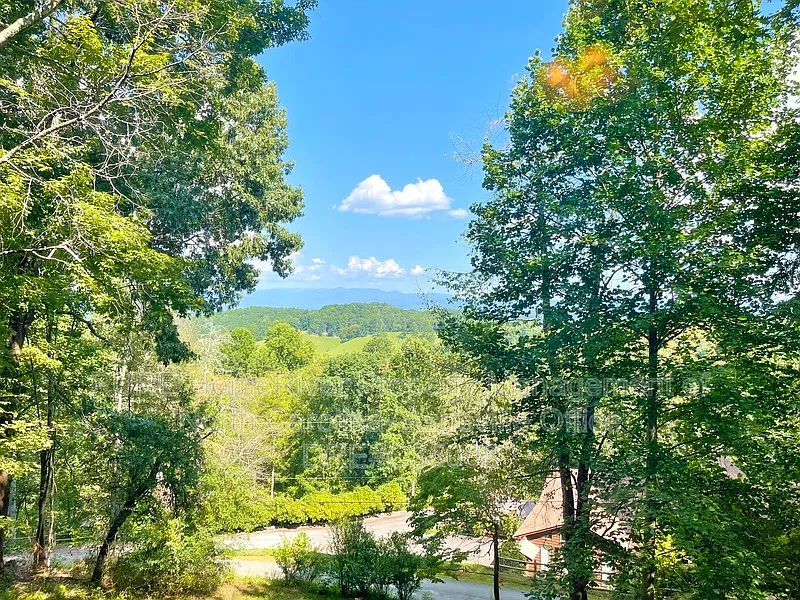 3 bed, 3.0 bath, $1,745 — Photo 1