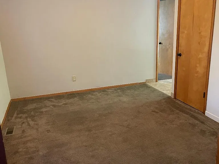 185 N Xenia Dr — Photo 6