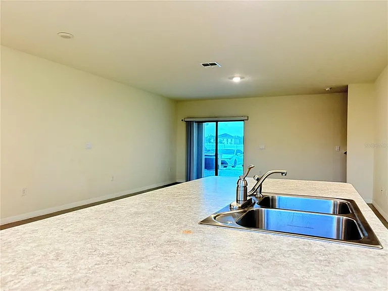 1559 Candlefire Row — Photo 4