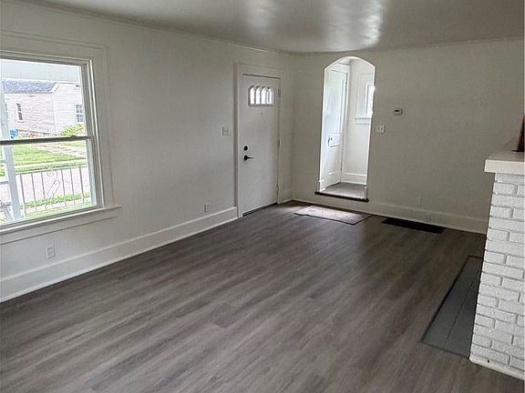 4th image of 21 Church St