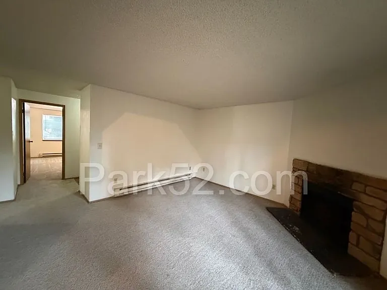 5025 S Orchard St #B — Photo 5