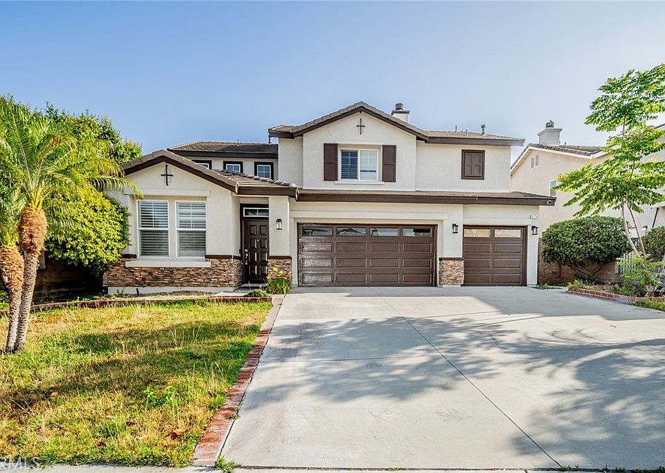 1st image of 15734 Rosewood Way