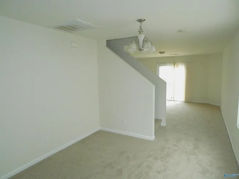 130 Lockport Dr — Photo 4