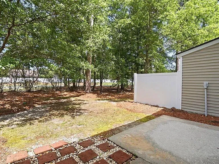 9176 Maple Grove Dr — Photo 15