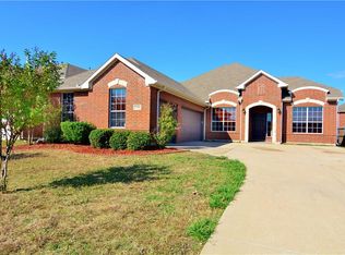2304 Wichita Trl, Grand Prairie, TX 75052
