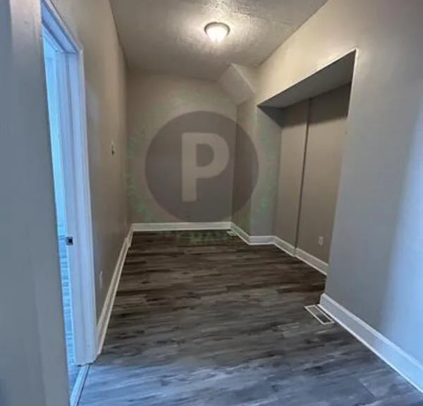 3204 W 73rd St — Photo 17