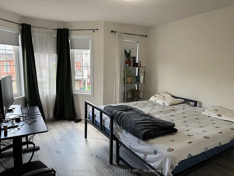 370 Cavanagh Ln — Photo 11