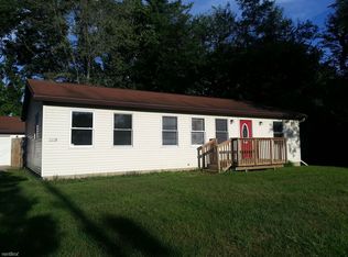 1119 Fairfax St, Jackson, MI 49203