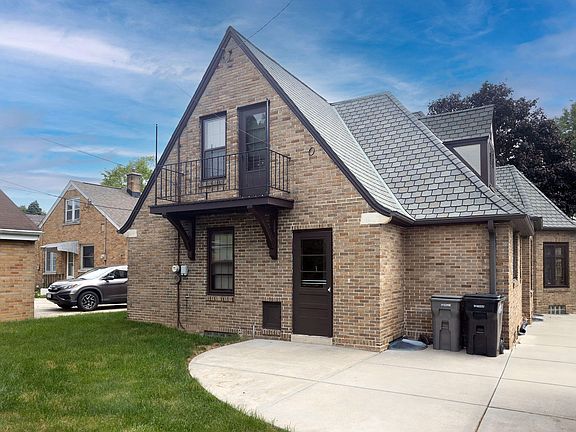 3rd image of 4535 S Lawler Ave