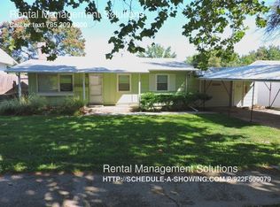 1220 SW 31st St, Topeka, KS 66611