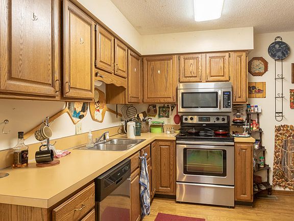4th image of 3586 Whispering Brook Dr SE