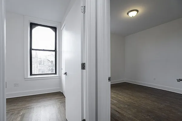 Rented by OGI Management | media 4