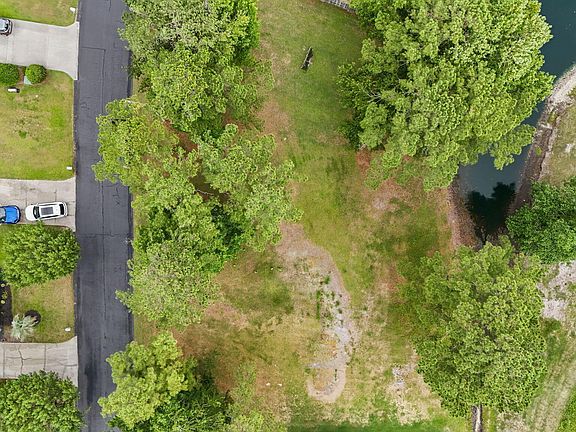 4th image of 106 Cedar Tree Lane SW