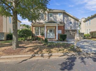 518 Silk Tree Ln, Chesapeake, VA 23320