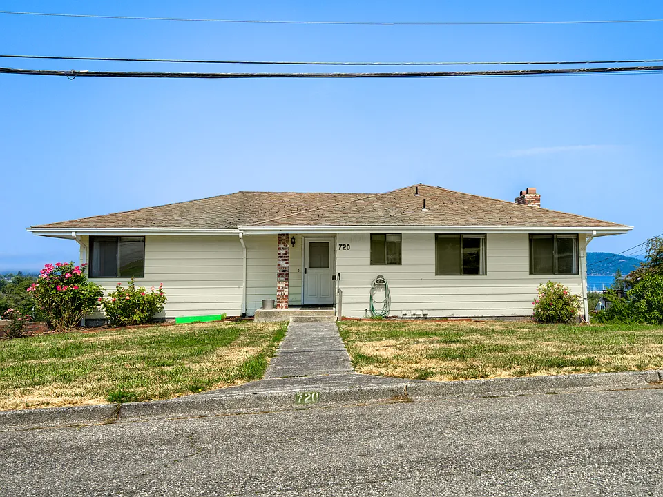 720 Longview Ave