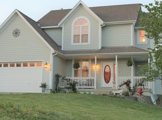 1404 Essex Ct, Raymore, MO 64083