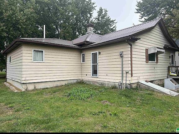 2nd image of 305 W Athens St