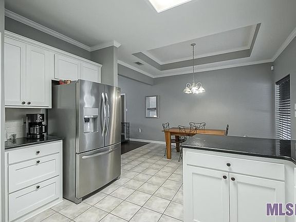 5th image of 32802 Twain Dr