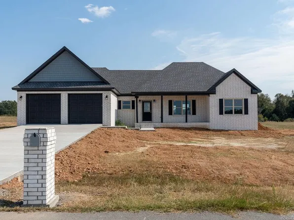105 Derek Pl, Searcy, AR 72143