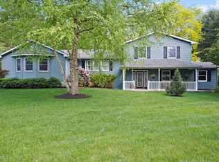 61 Normandy Ct, Middletown, NJ 07748