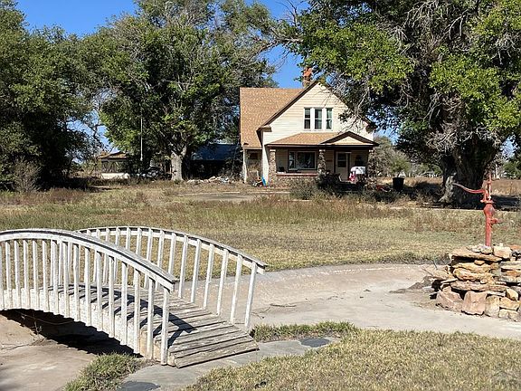 3rd image of 20631 State Highway 266