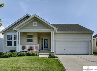 18927 B St, Omaha, NE 68130