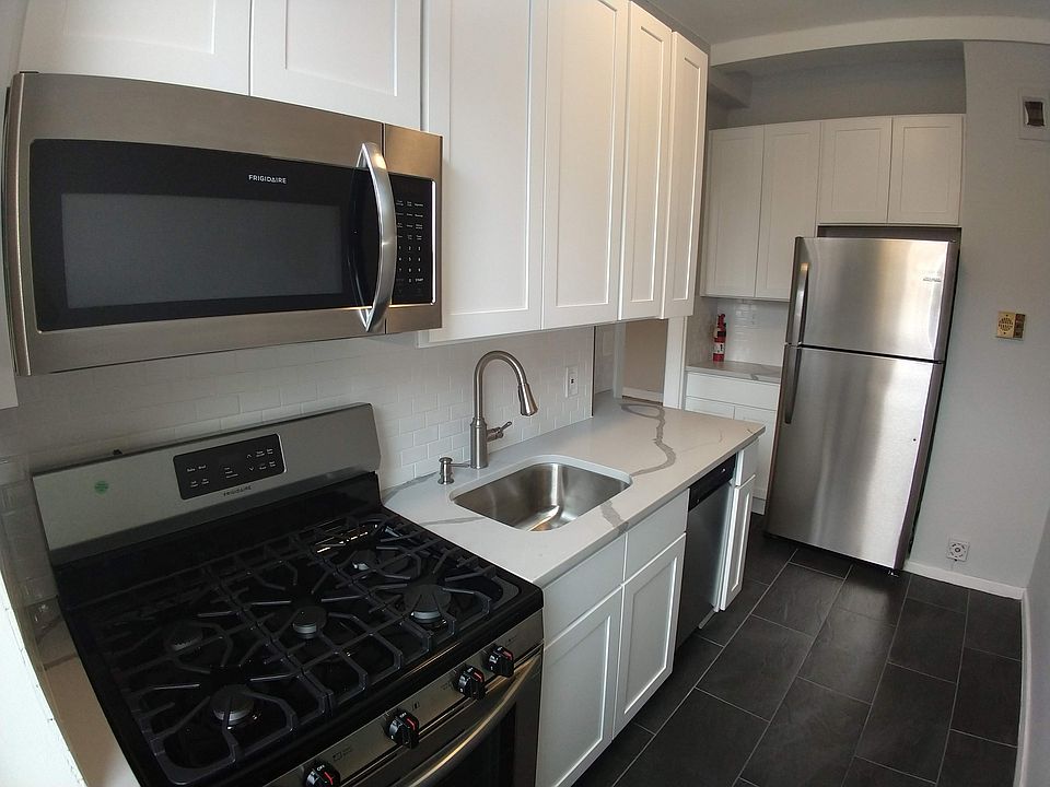 1st image of 531 E Lincoln Ave APT 1H